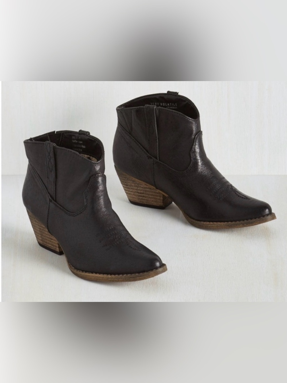 Very Volatile Western Booties in Black Leather, Size 6.5, Excellent Condition!